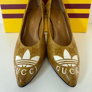 Pre Owned Gucci X Adidas Leather Tan Pumps. GG Logo. Sz 6.5 w/ BOX.